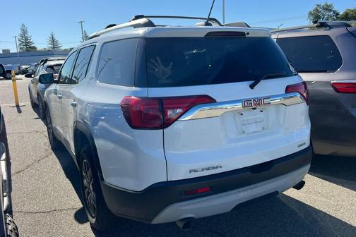 Summit White 2019 GMC Acadia SLT-1
