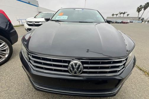 2018 Volkswagen Passat 2.0T SE