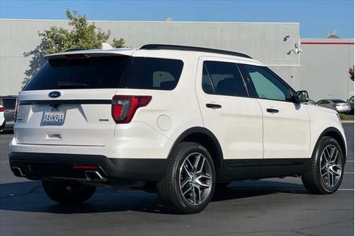 2017 Ford Explorer sport