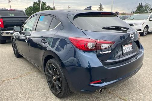 Deep Crystal Blue Mica 2018 Mazda Mazda3 Touring
