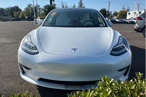 2019 Tesla Model 3 Long Range