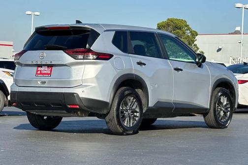 2024 Nissan Rogue S