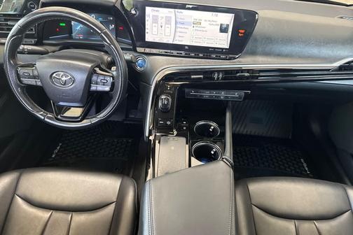 Black 2022 Toyota Mirai Base