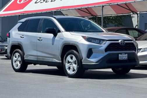 Silver Sky Metallic 2021 Toyota RAV4 Hybrid LE