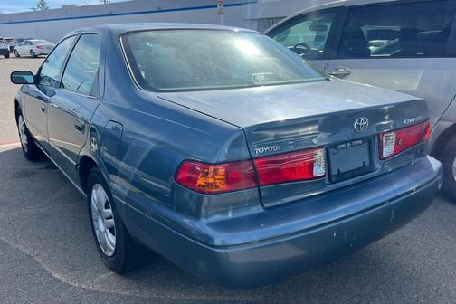 2000 Toyota Camry LE