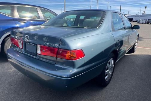 2000 Toyota Camry LE