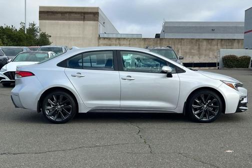 2025 Toyota Corolla SE