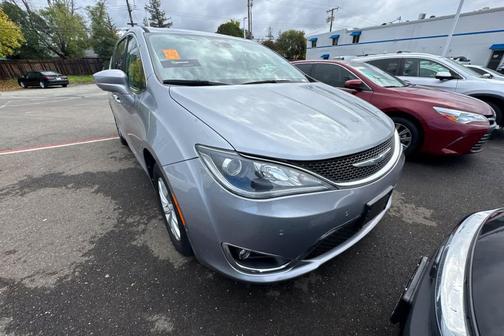 2019 Chrysler Pacifica Touring Plus