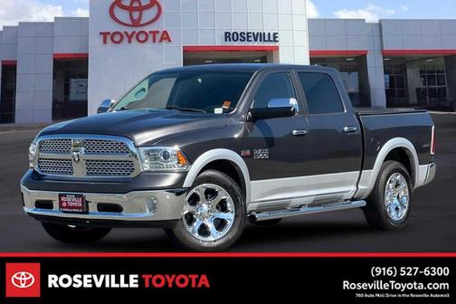 Granite Crystal Metallic Clearcoat 2017 RAM 1500 Laramie