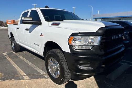 2022 RAM 2500 Tradesman Crew Cab 4x4 6'4' Box
