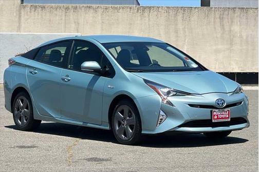 2018 Toyota Prius Three Touring