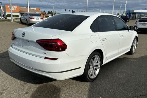 2019 Volkswagen Passat 2.0T Wolfsburg Edition