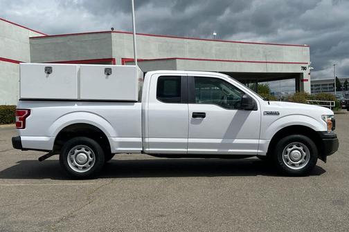 Oxford White 2018 Ford F-150 XL