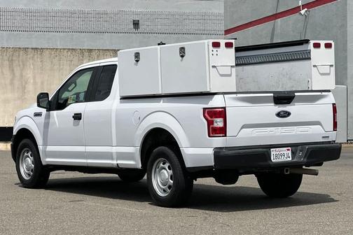 Oxford White 2018 Ford F-150 XL