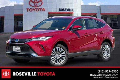 Ruby Flare Pearl 2022 Toyota Venza XLE