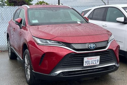 Ruby Flare Pearl 2022 Toyota Venza XLE