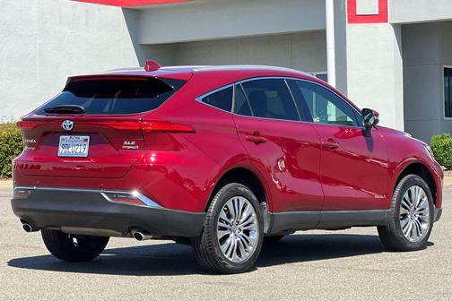 Ruby Flare Pearl 2022 Toyota Venza XLE