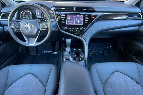 2019 Toyota Camry Hybrid LE