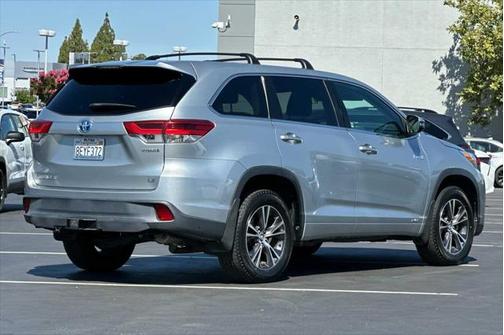 2018 Toyota Highlander Hybrid LE