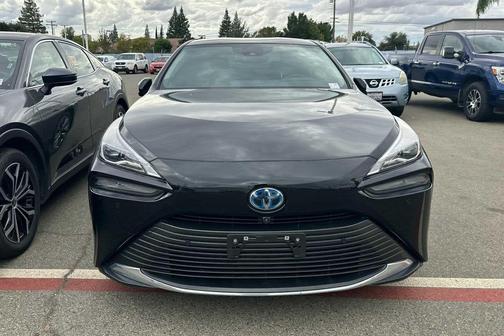 2022 Toyota Mirai Base