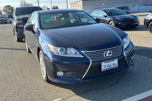 2014 Lexus ES 300h Base