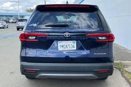Blueprint 2024 Toyota Grand Highlander Platinum