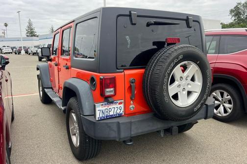Sunset Orange Pearlcoat 2015 Jeep Wrangler Unlimited Sport