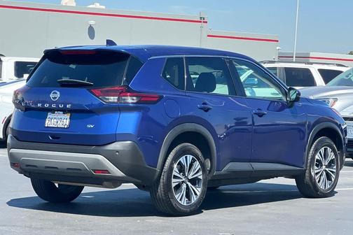 2021 Nissan Rogue SV