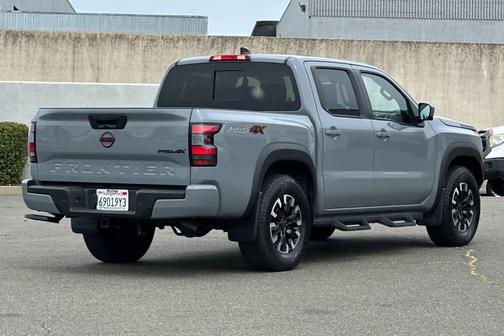 Boulder Gray Pearl 2024 Nissan Frontier PRO-4X