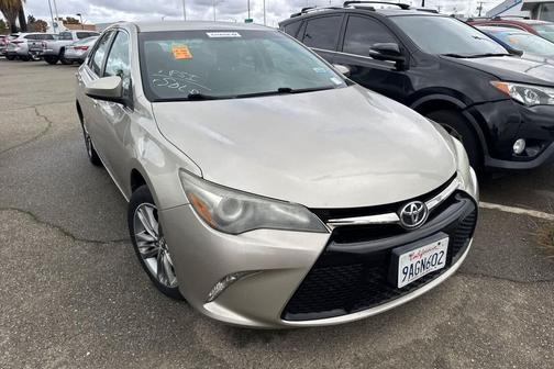 2016 Toyota Camry SE