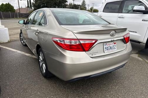 2016 Toyota Camry SE