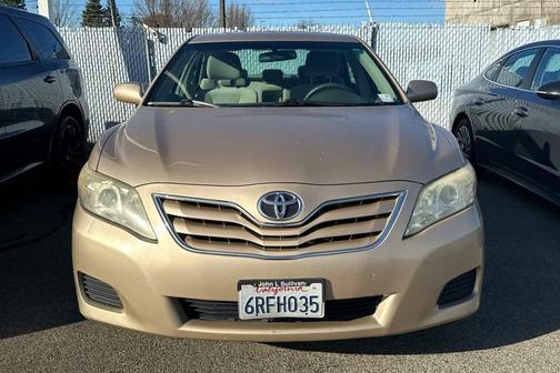2011 Toyota Camry LE