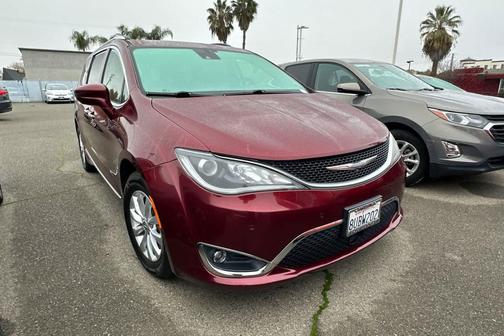 2018 Chrysler Pacifica Touring-L Plus