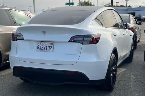 2021 Tesla Model Y Long Range Dual Motor All-Wheel Drive
