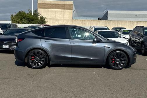 2023 Tesla Model Y Performance Dual Motor All-Wheel Drive