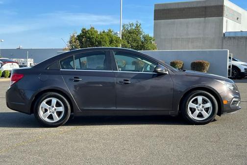 2015 Chevrolet Cruze 1LT