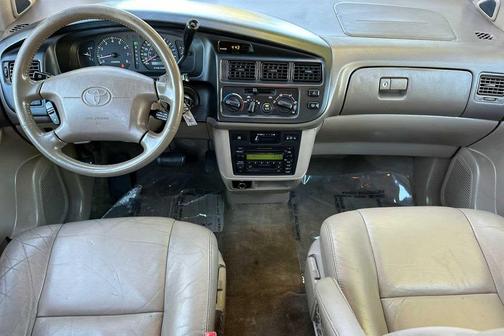 2000 Toyota Sienna XLE