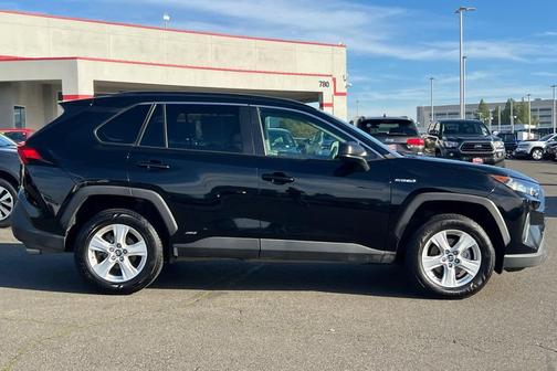 2021 Toyota RAV4 Hybrid LE