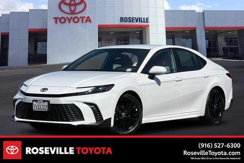 Ice Cap 2025 Toyota Camry SE