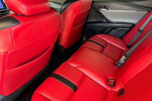 Ice Cap 2025 Toyota Camry SE