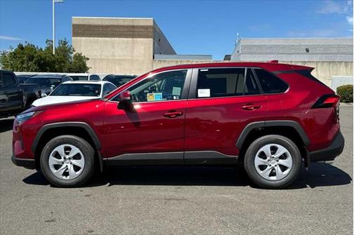 2025 Toyota RAV4 LE
