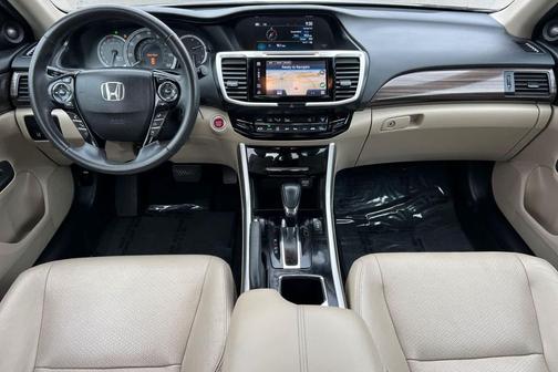 2017 Honda Accord EX-L w/Navigation & Honda Sensing