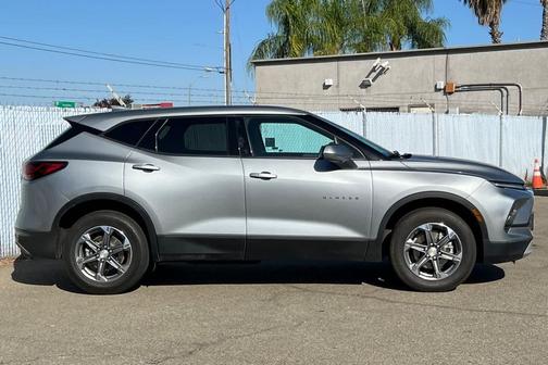 Sterling Gray Metallic 2023 Chevrolet Blazer 2LT
