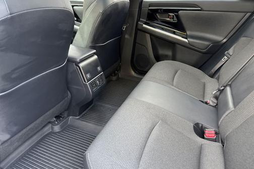 2025 Toyota bZ4X XLE