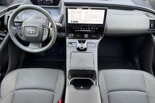 2025 Toyota bZ4X XLE