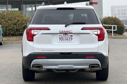2023 GMC Acadia FWD SLT