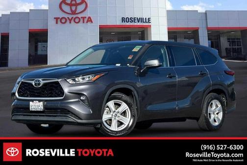 2020 Toyota Highlander LE