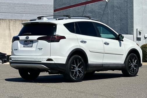Blizzard Pearl 2016 Toyota RAV4 Limited