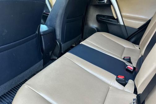 Blizzard Pearl 2016 Toyota RAV4 Limited