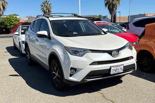 Blizzard Pearl 2016 Toyota RAV4 Limited